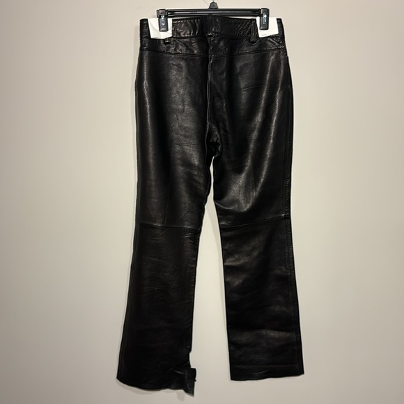 Banana Republic blk leather pants. Front zipper. Bttm left leg torn. 15" across - Picture 14 of 14